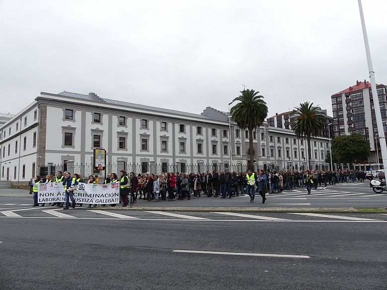 17-12-13-FolgaXustiza-manifestacionACorunha-009.jpg